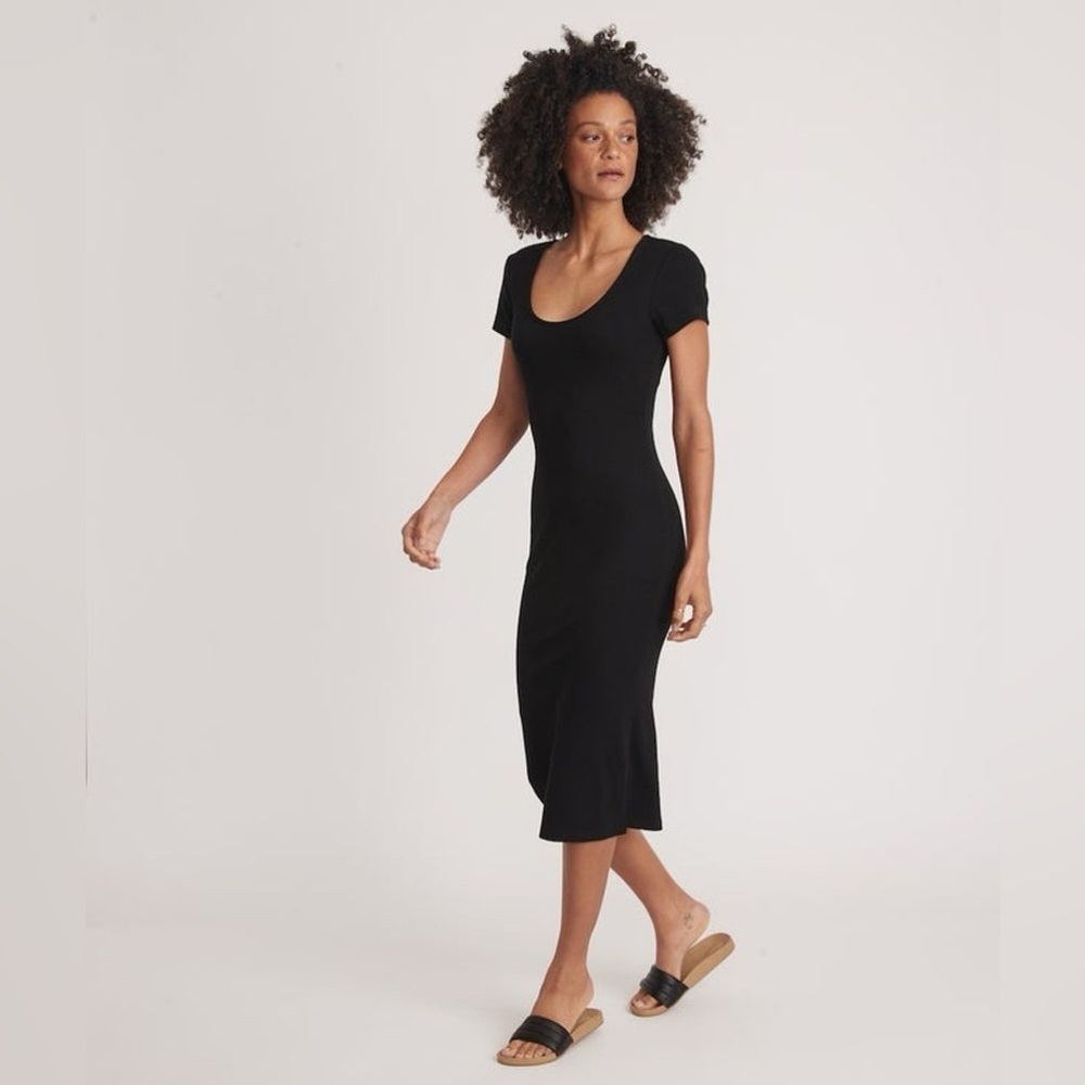 MARINE layer Lexi Rib Short Sleeve Midi Dress in Black